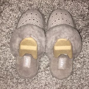 Children’s Ugg slippers
